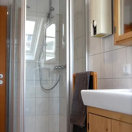 Kirchturmblick Euren Lägenhet Trier