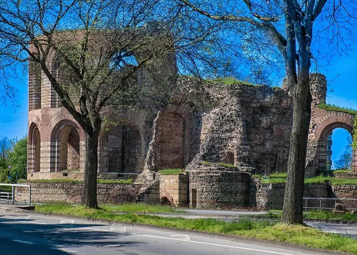 Kirchturmblick Euren Διαμέρισμα